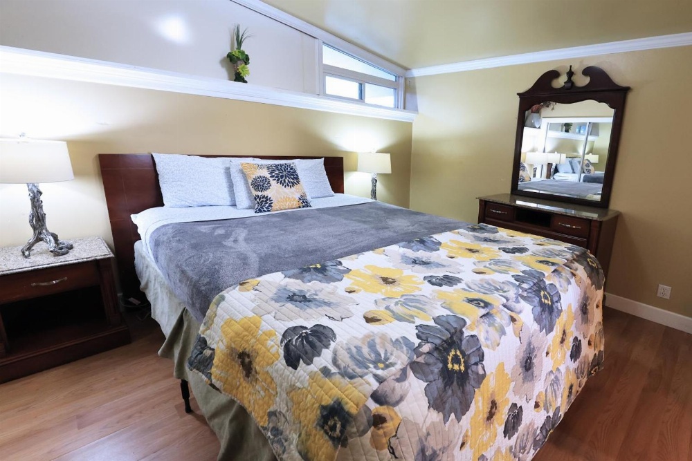 Beachwood Condos & Resort Main image