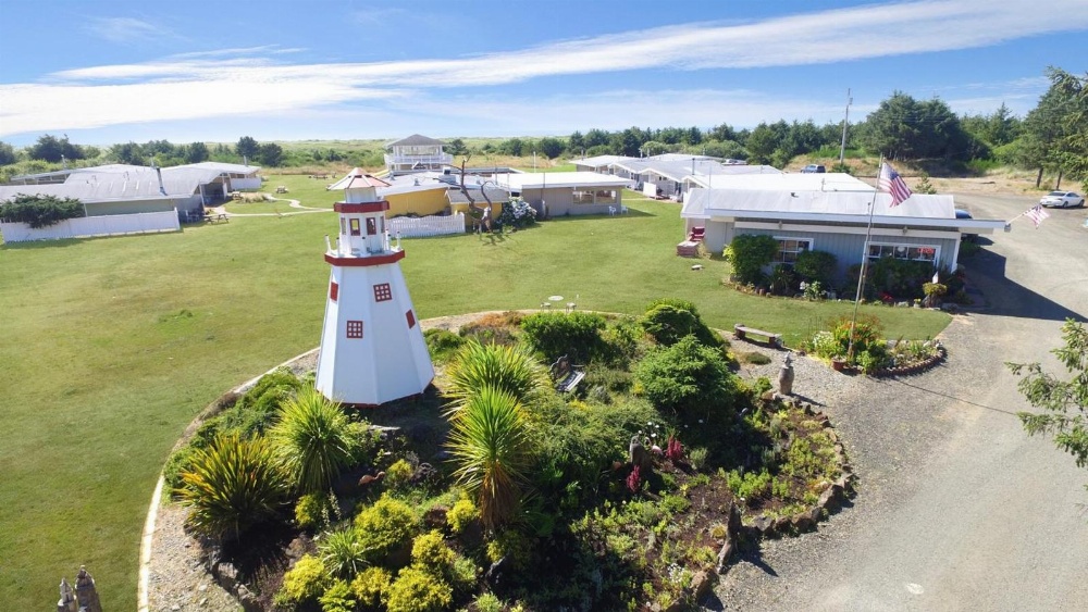 Beachwood Condos & Resort